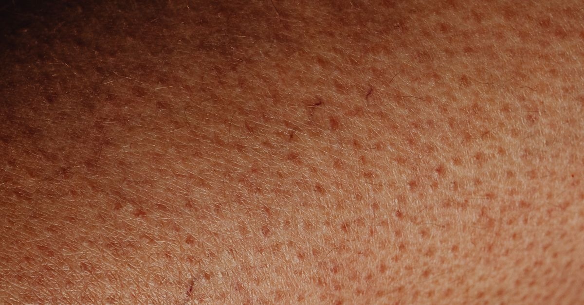 Magia pierwszego przytulenia: dlaczego natychmiastowy kontakt mama–noworodek zmienia wszystko